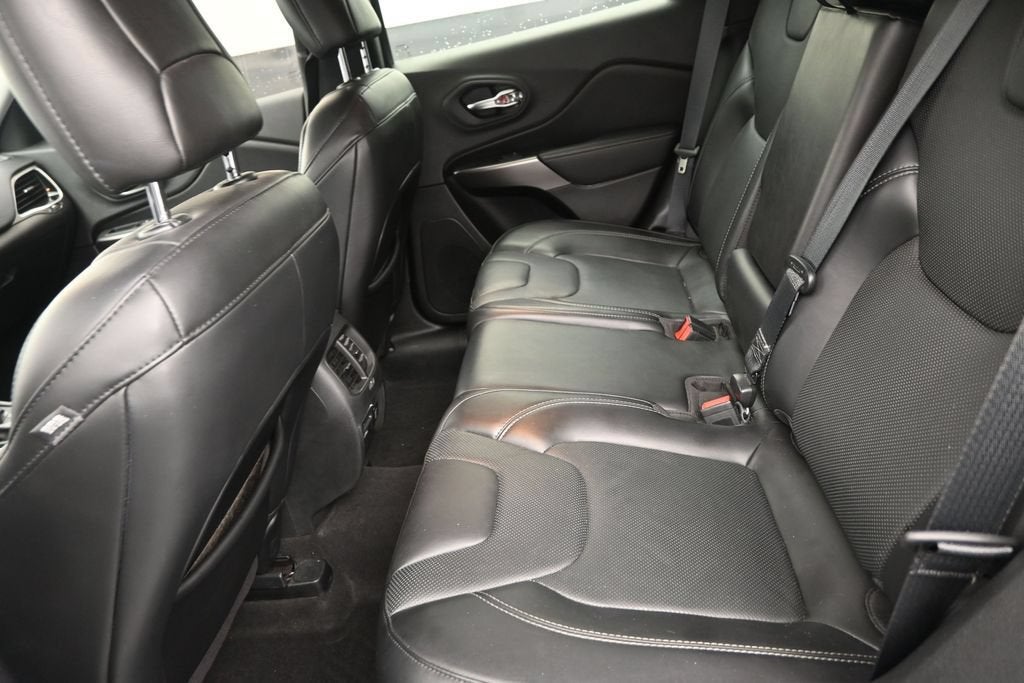 2020 Jeep Cherokee Limited FWD