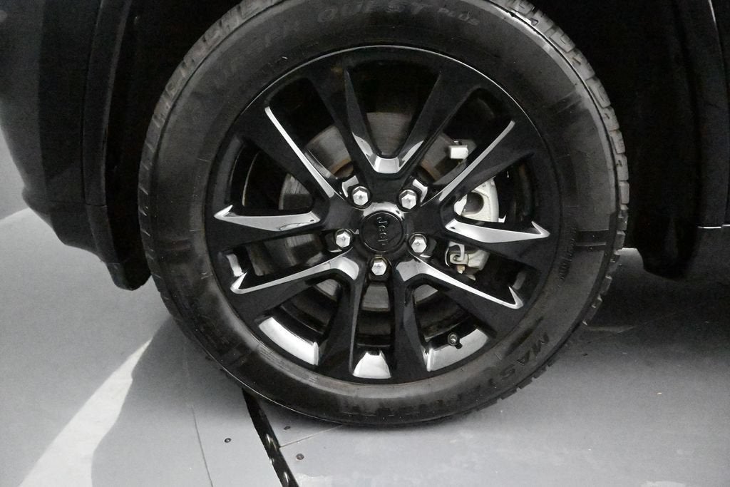 2021 Jeep Grand Cherokee Laredo X 4x2