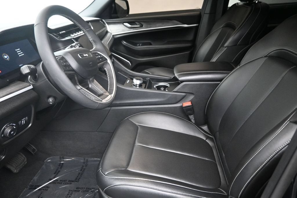 2025 Jeep Grand Cherokee L Limited 4x2