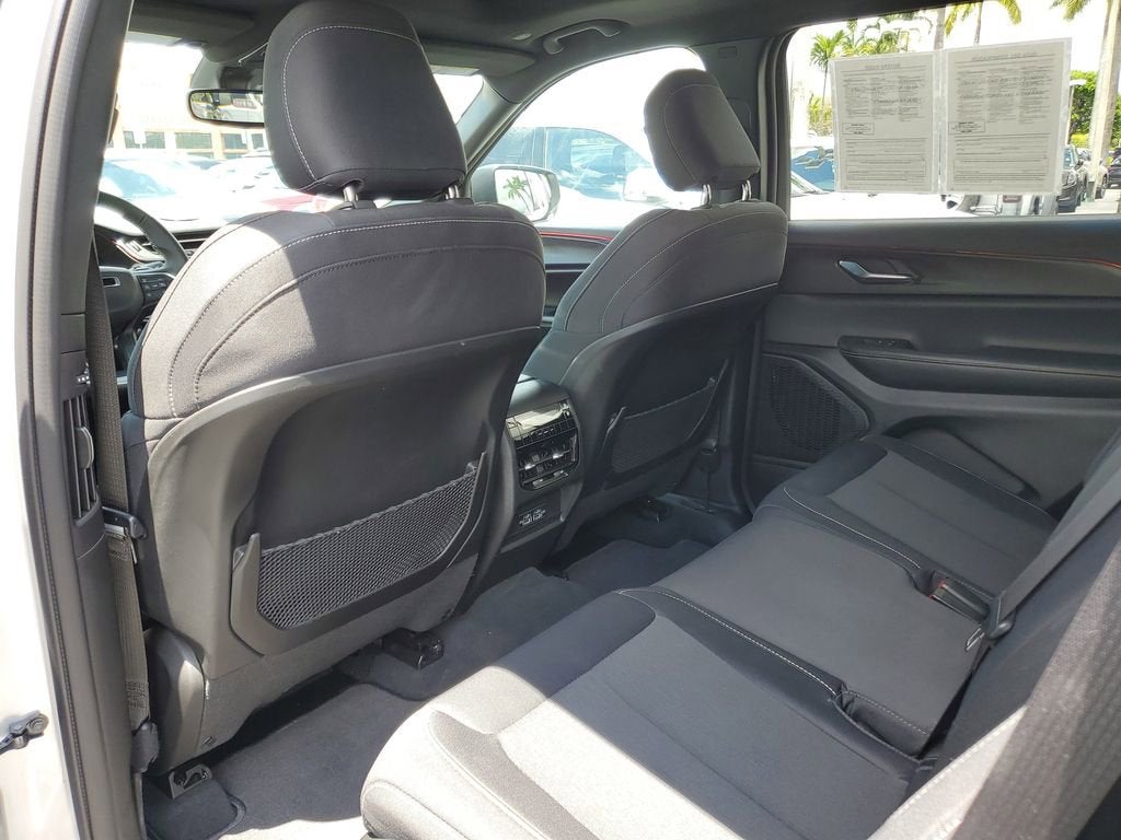 2024 Jeep Grand Cherokee L Laredo X
