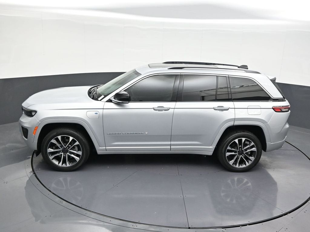 2022 Jeep Grand Cherokee 4xe Overland