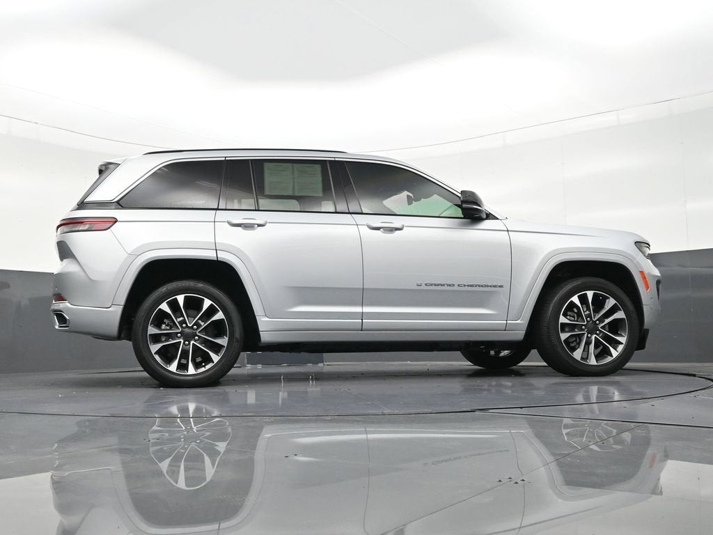 2022 Jeep Grand Cherokee 4xe Overland