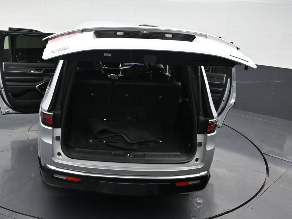 2022 Jeep Wagoneer Series III