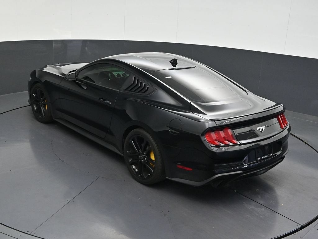 2022 Ford Mustang EcoBoost