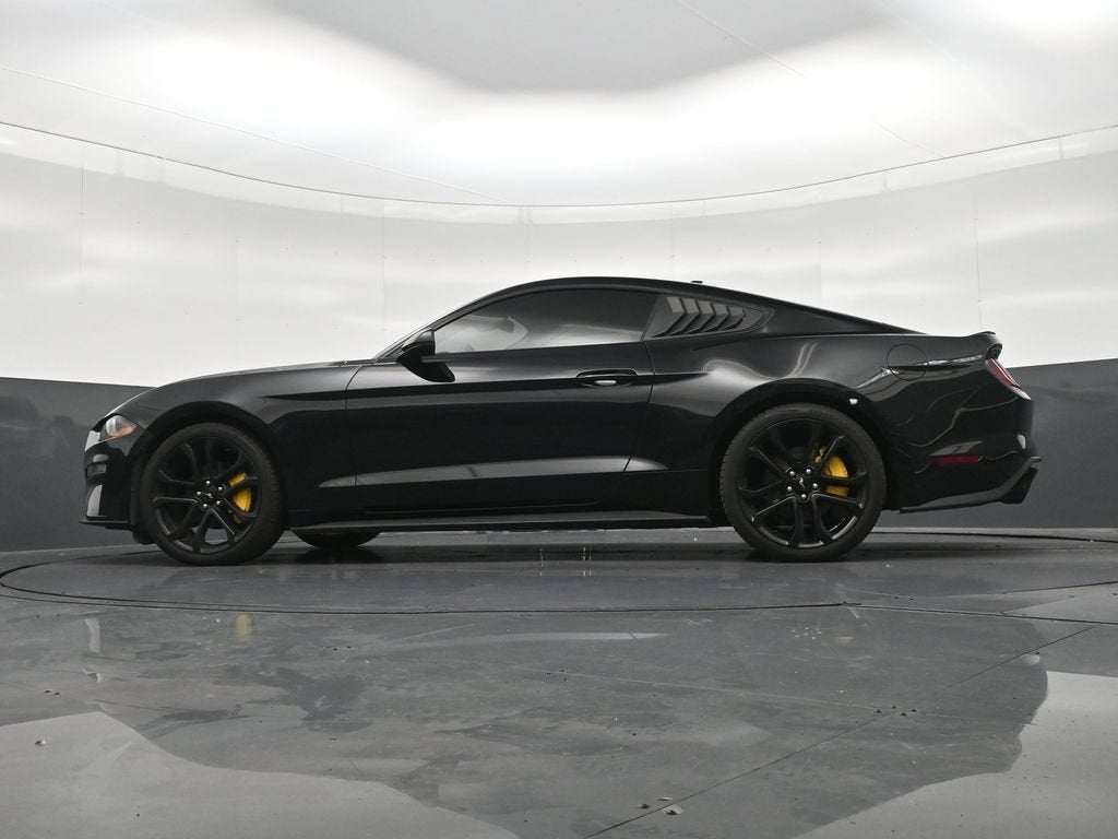 2022 Ford Mustang EcoBoost