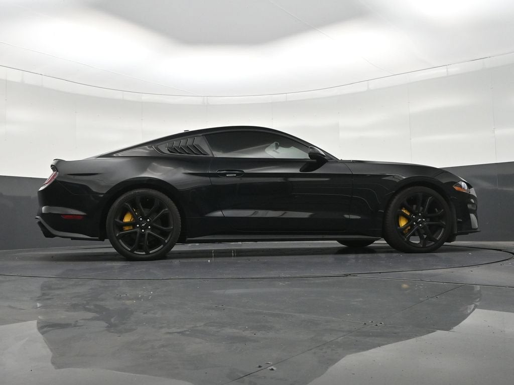 2022 Ford Mustang EcoBoost