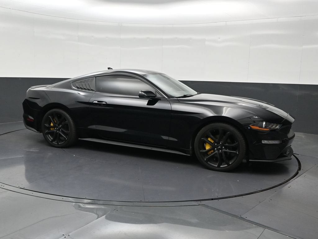 2022 Ford Mustang EcoBoost