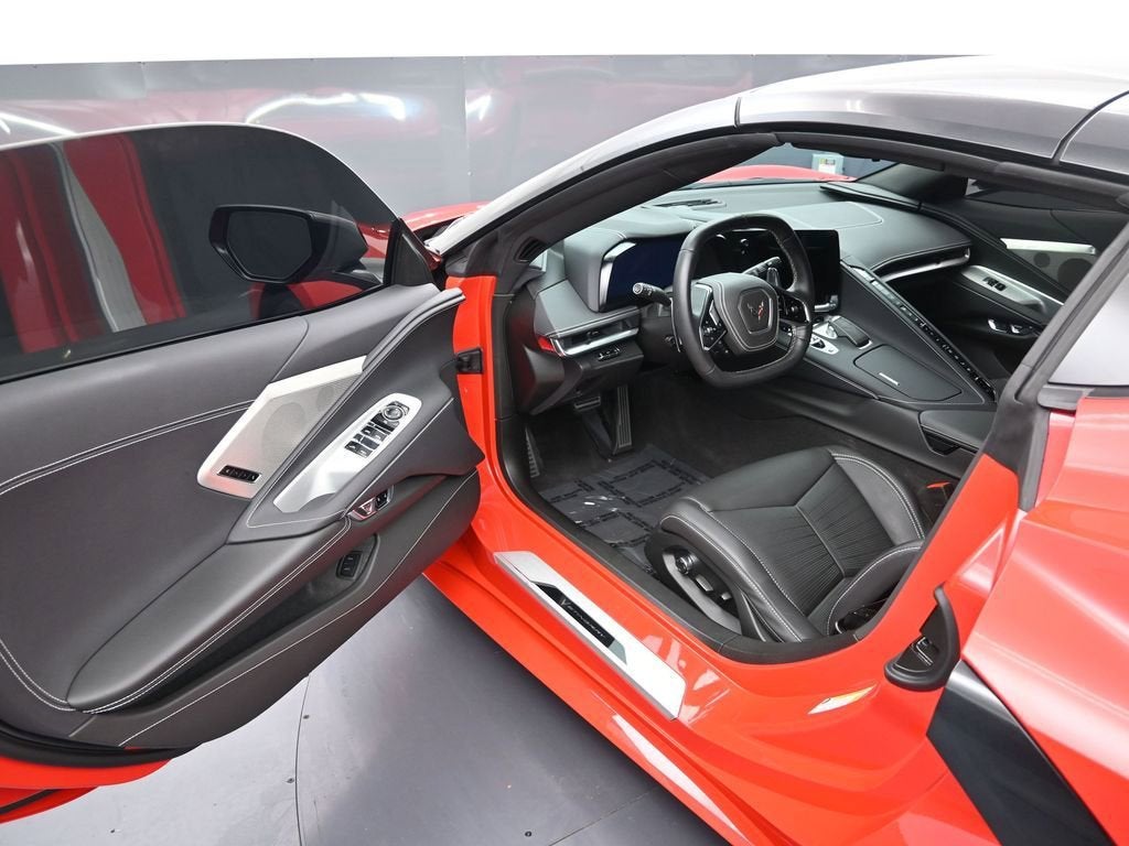 2025 Chevrolet Corvette Stingray 2LT