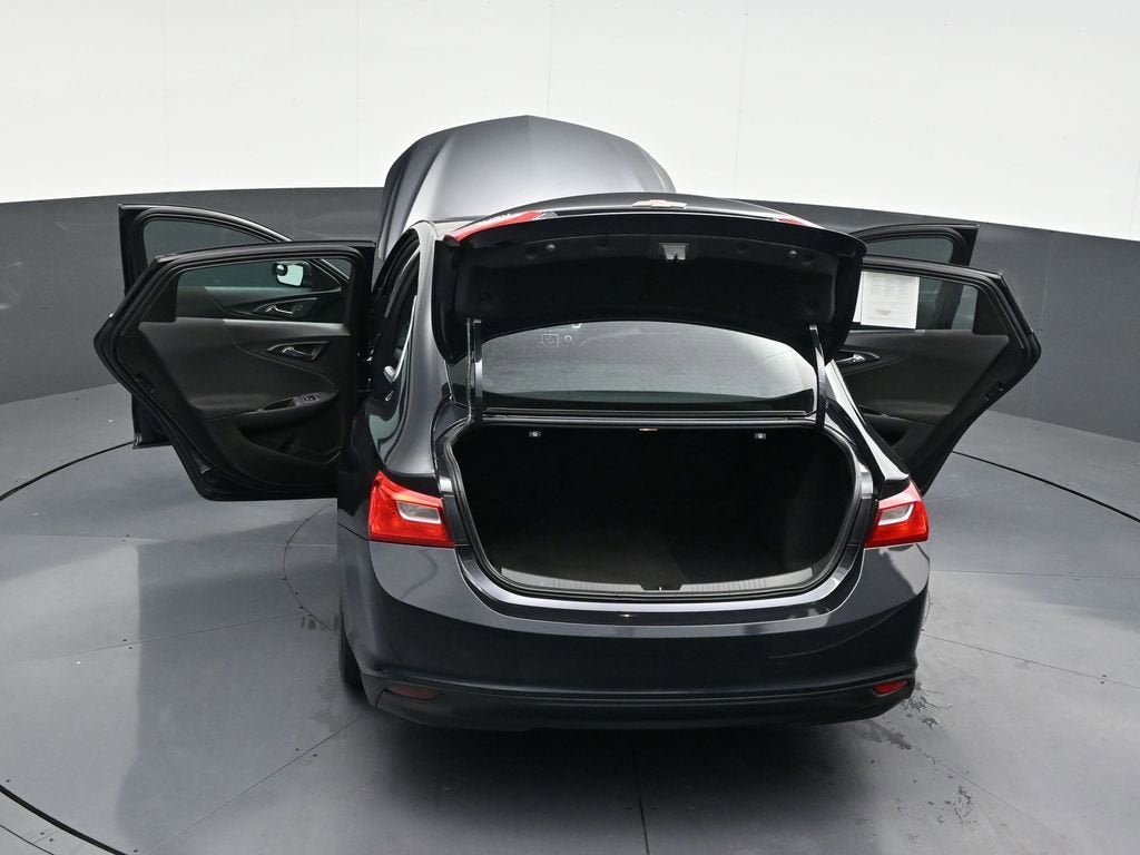 2022 Chevrolet Malibu LS