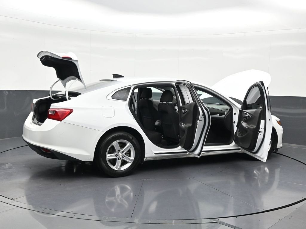 2022 Chevrolet Malibu LS