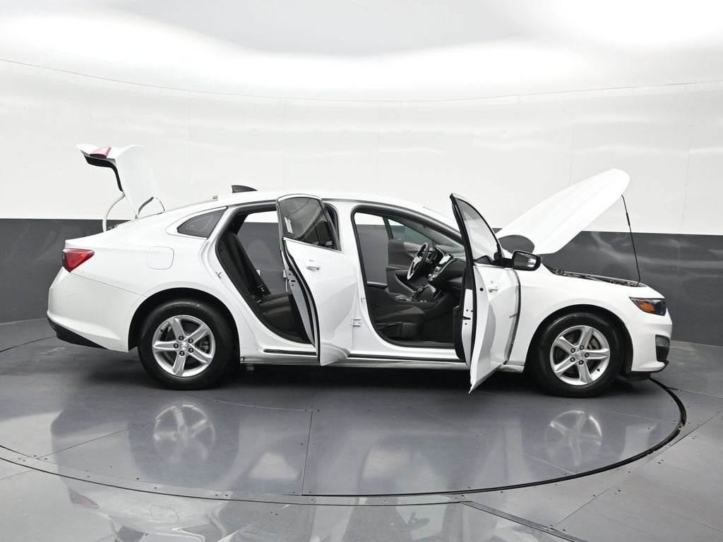 2022 Chevrolet Malibu LS