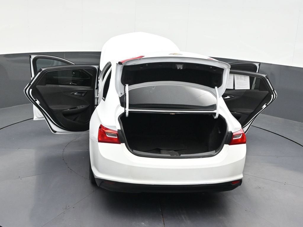 2022 Chevrolet Malibu LS