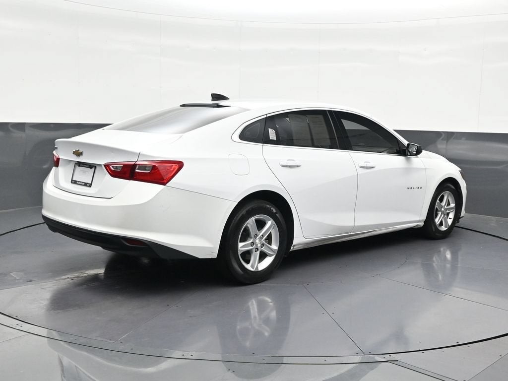 2022 Chevrolet Malibu LS