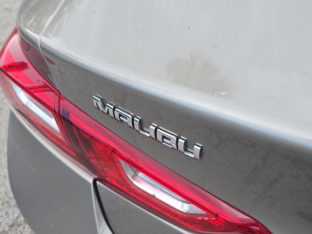 2022 Chevrolet Malibu LS