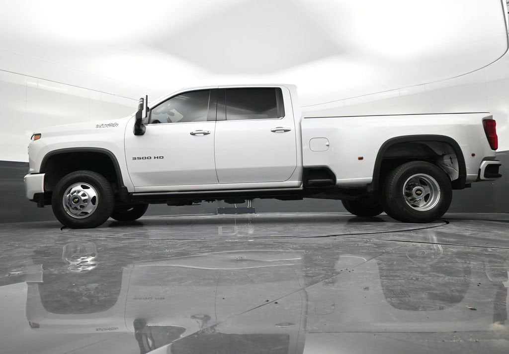 2022 Chevrolet Silverado 3500 HD High Country DRW