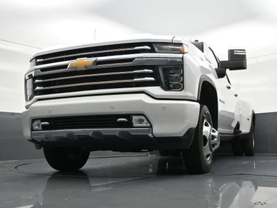 2022 Chevrolet Silverado 3500 HD High Country DRW