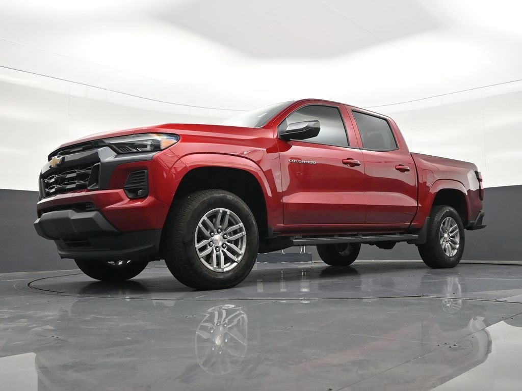 2025 Chevrolet Colorado WT/LT