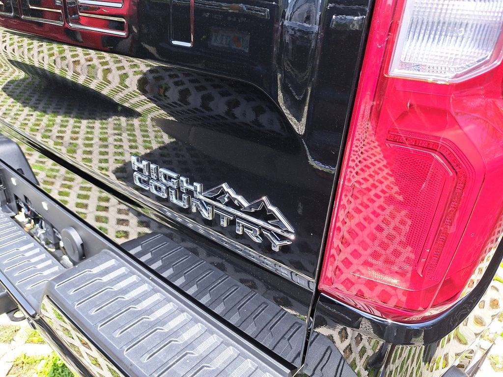 2025 Chevrolet Silverado 1500 High Country