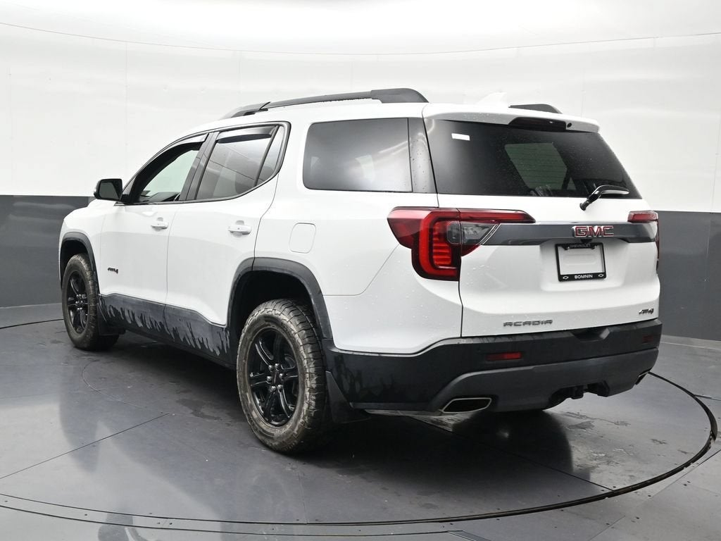 2023 GMC Acadia AT4
