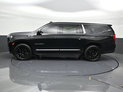 2022 GMC Yukon XL SLT