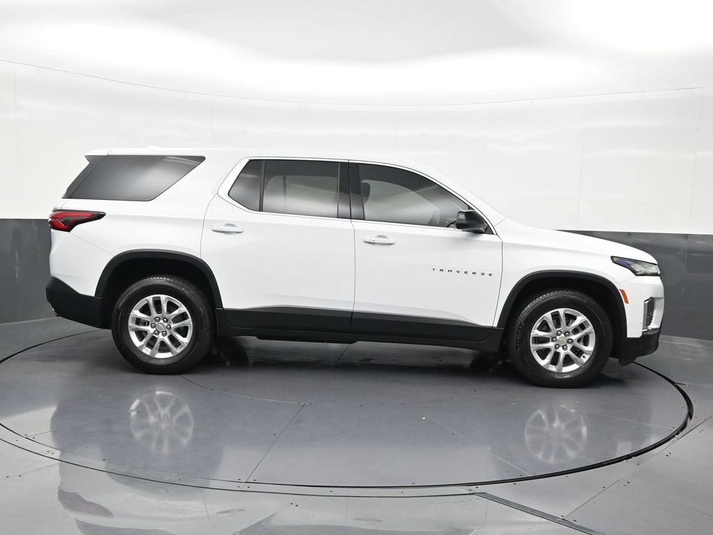 2023 Chevrolet Traverse LS