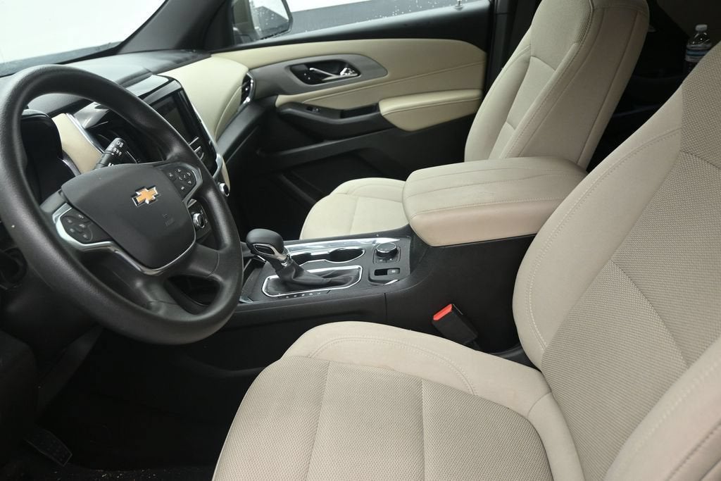 2022 Chevrolet Traverse LS