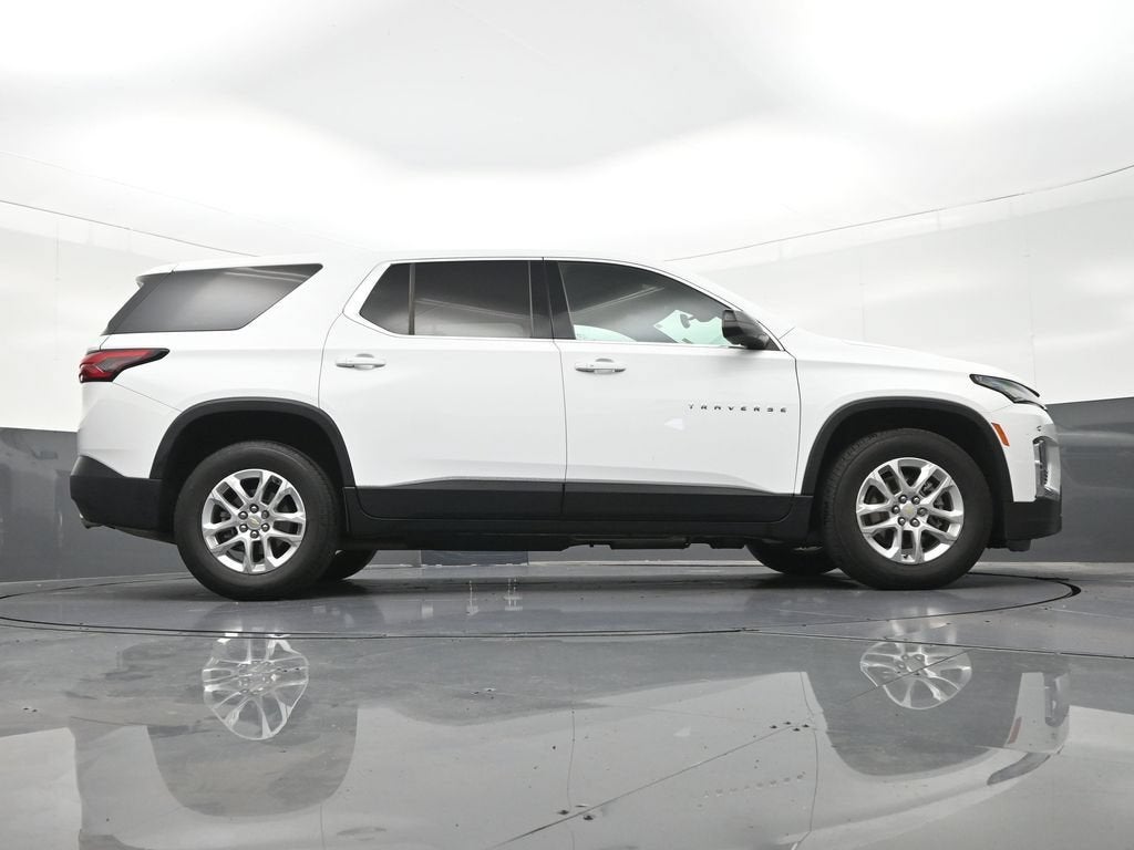 2022 Chevrolet Traverse LS