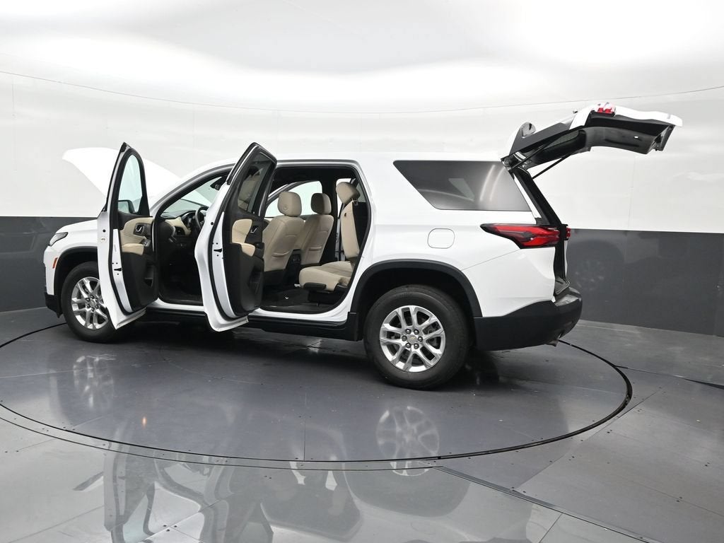 2022 Chevrolet Traverse LS