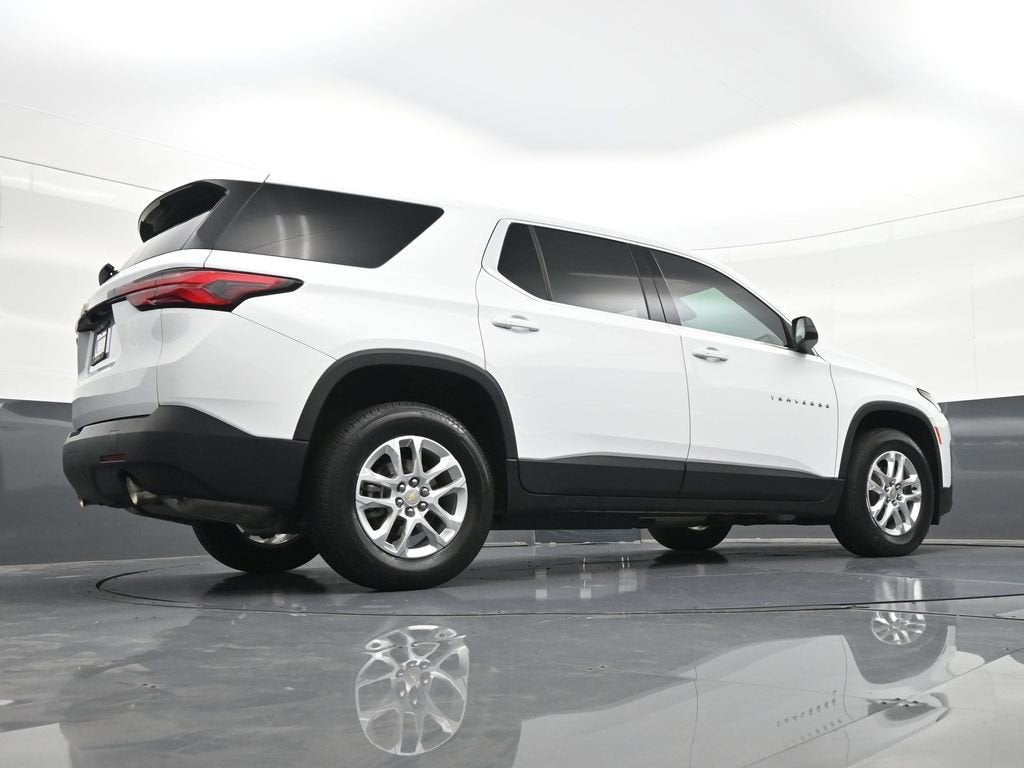 2023 Chevrolet Traverse LS