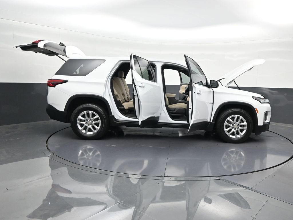 2023 Chevrolet Traverse LS
