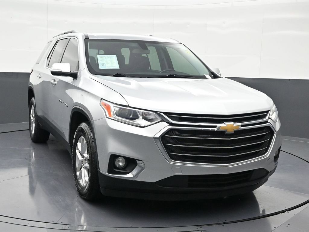 2021 Chevrolet Traverse LT Cloth