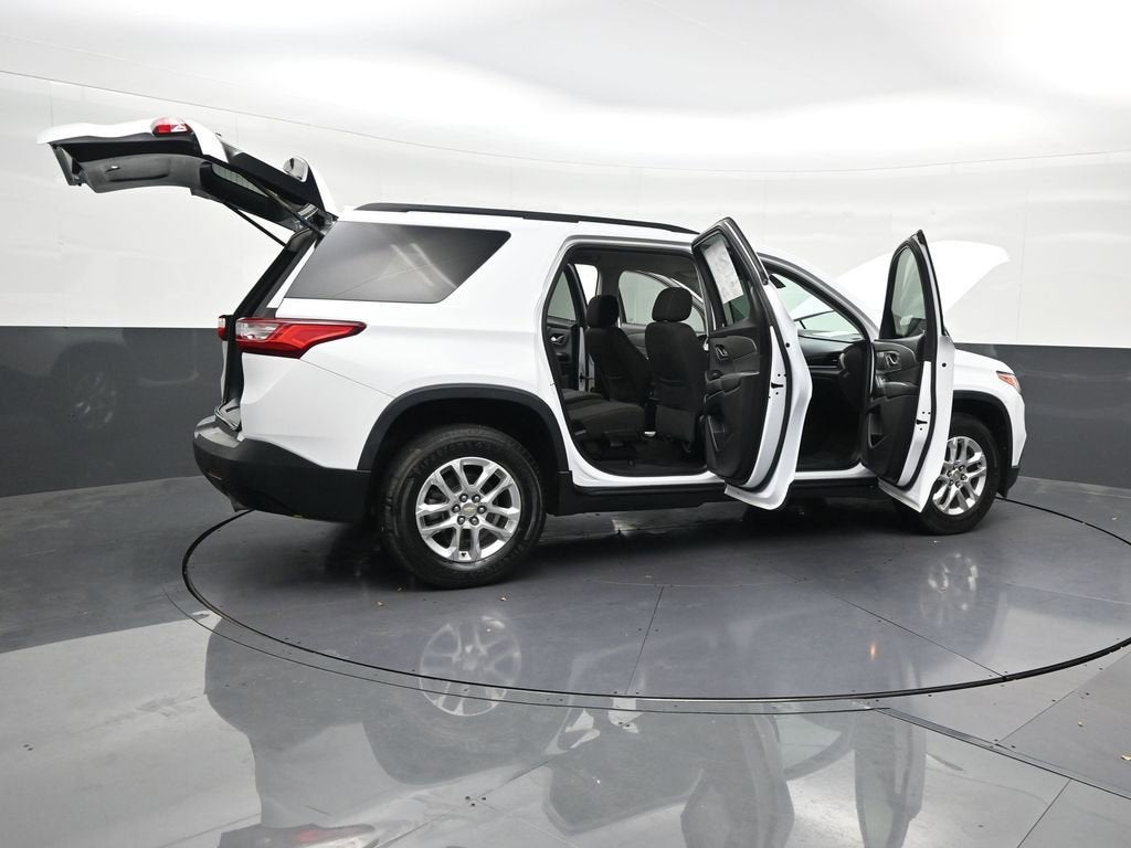 2020 Chevrolet Traverse LT Cloth