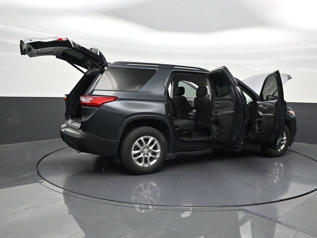 2021 Chevrolet Traverse LT Cloth