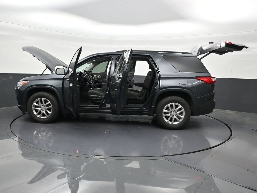 2021 Chevrolet Traverse LT Cloth