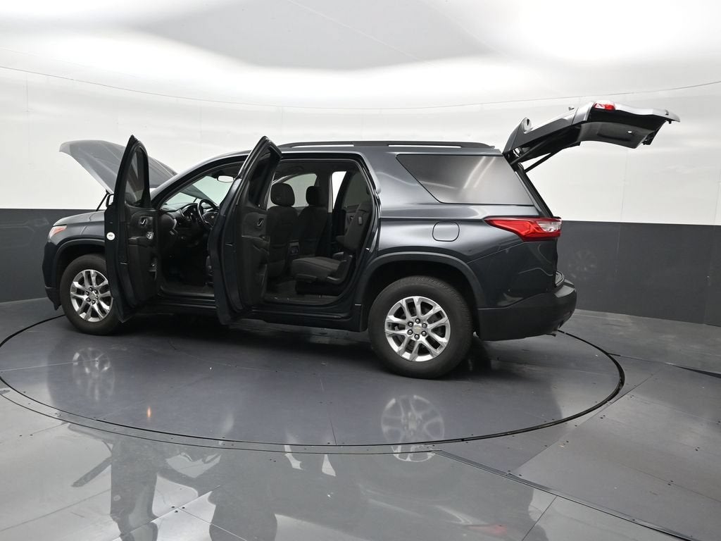 2021 Chevrolet Traverse LT Cloth