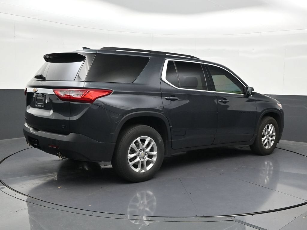 2021 Chevrolet Traverse LT Cloth