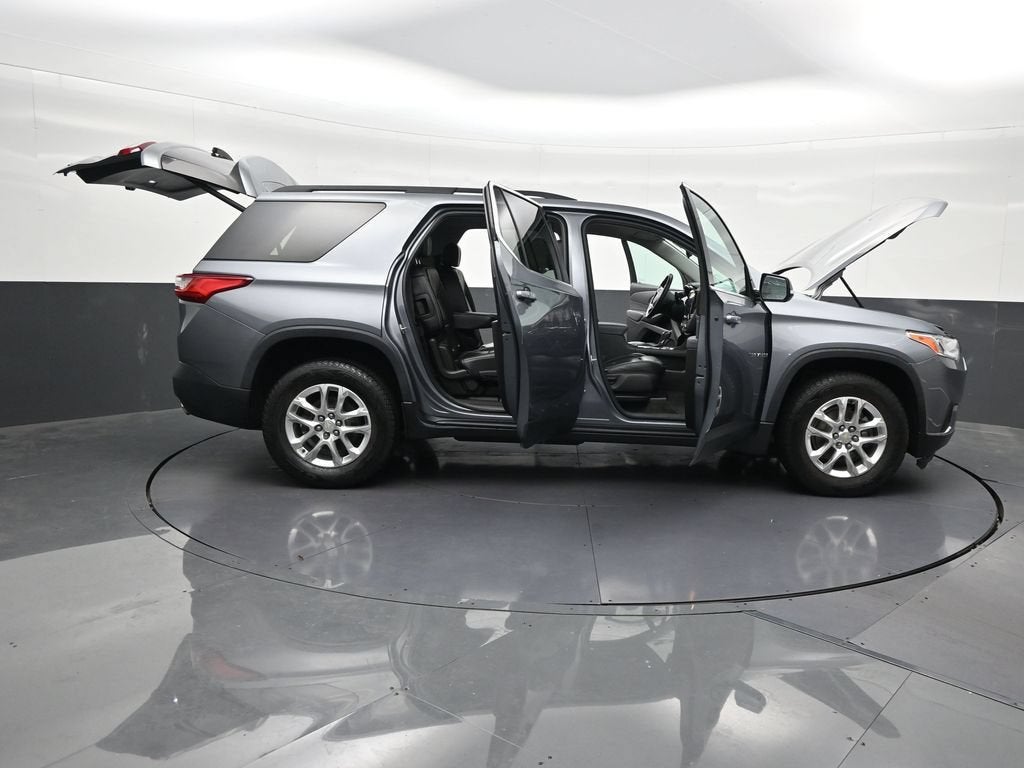 2020 Chevrolet Traverse LT Cloth