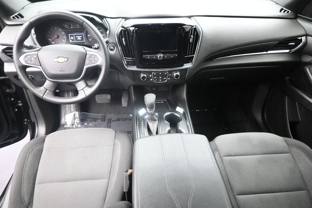 2024 Chevrolet Traverse Limited LT Cloth