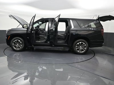 2025 Chevrolet Suburban LT