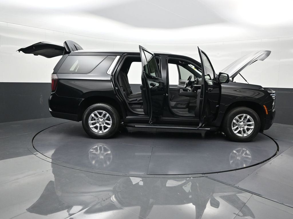 2025 Chevrolet Tahoe LS