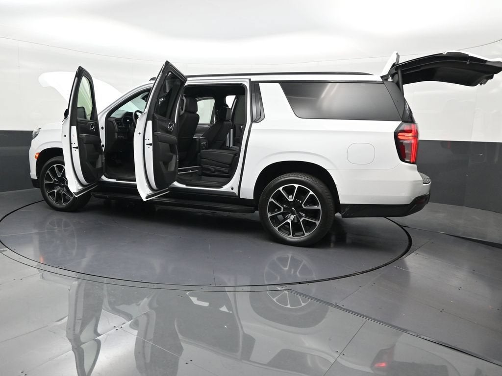 2024 Chevrolet Suburban RST