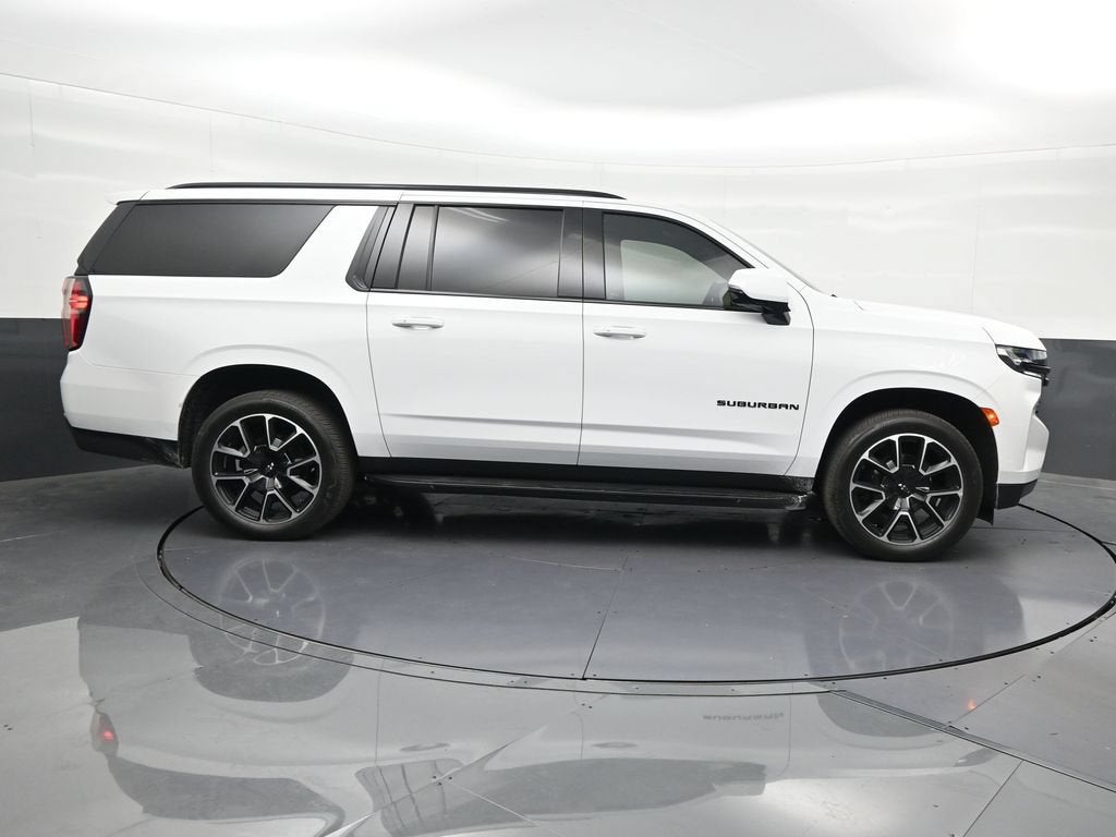 2024 Chevrolet Suburban RST