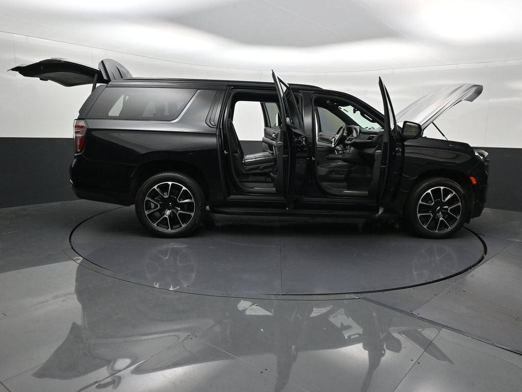 2021 Chevrolet Suburban RST