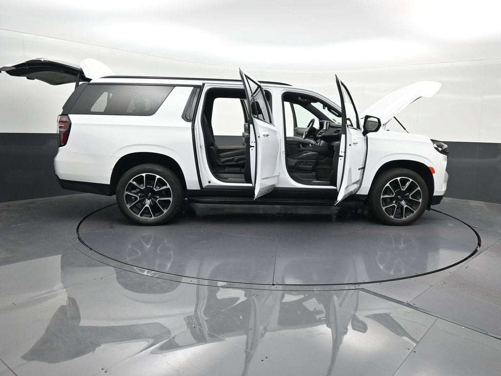2024 Chevrolet Suburban RST