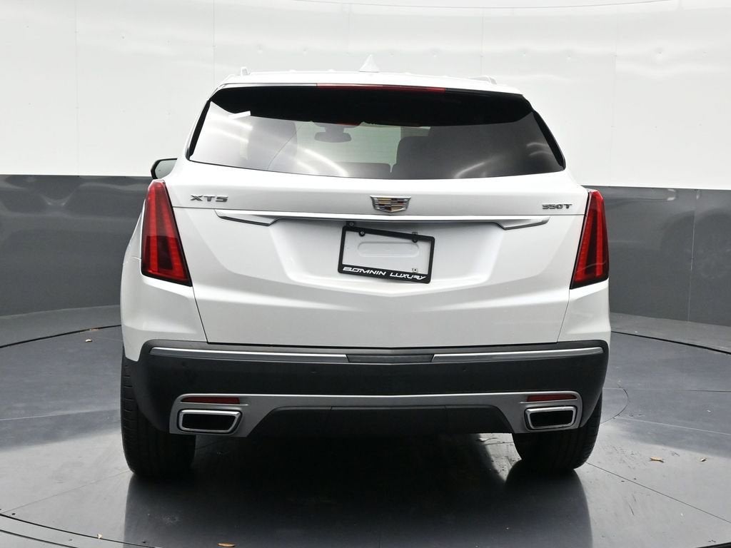 2022 Cadillac XT5 Premium Luxury