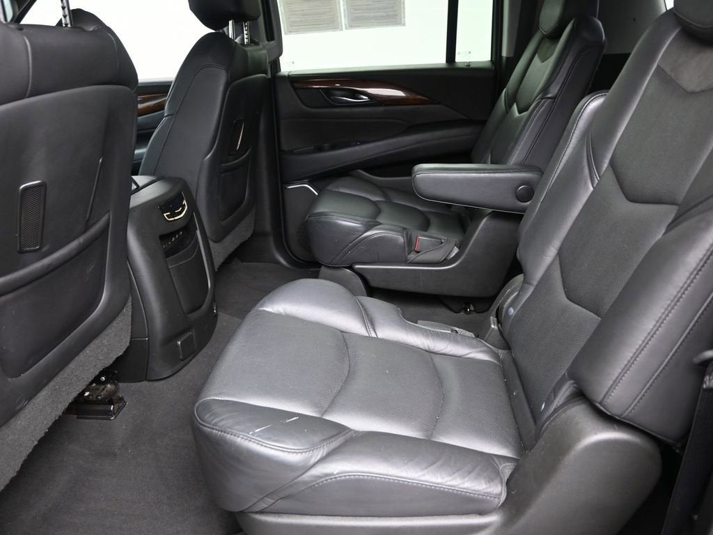 2019 Cadillac Escalade ESV Luxury