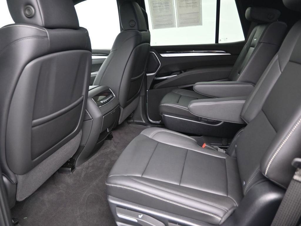 2025 Cadillac Escalade Luxury