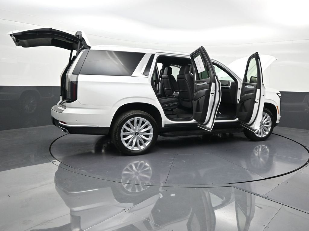 2025 Cadillac Escalade Luxury