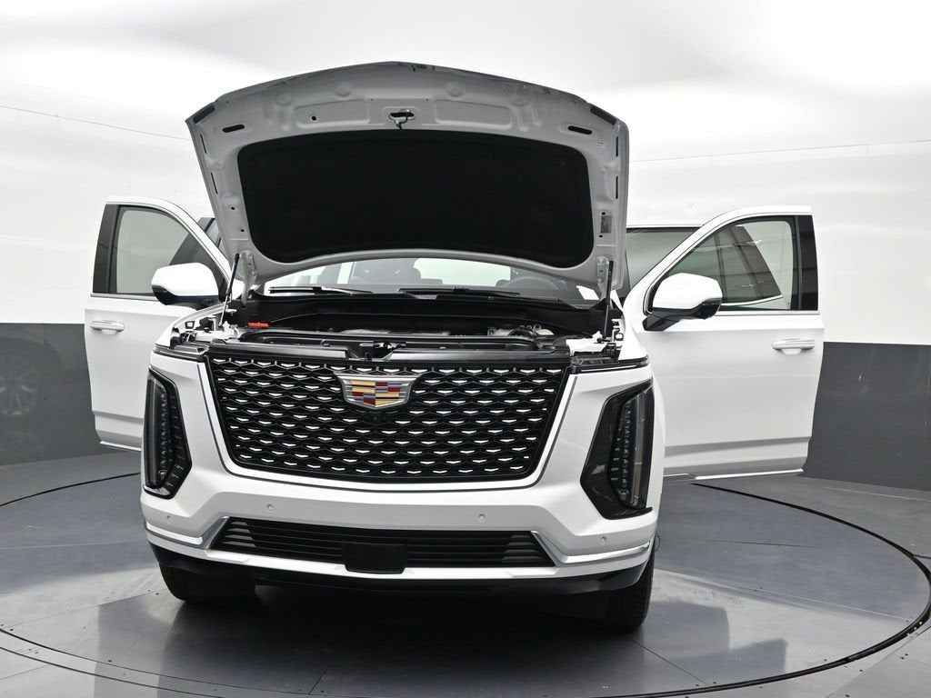 2025 Cadillac Escalade Luxury