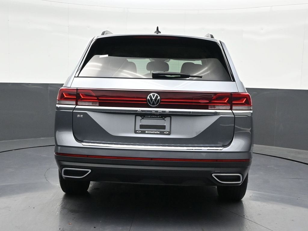 2024 Volkswagen Atlas 2.0T SE